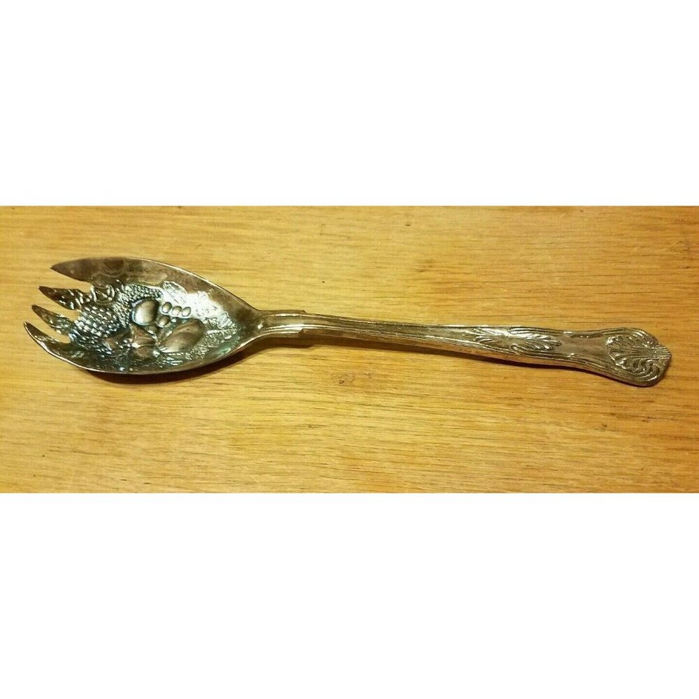 Silverplated Salad Serving Fork Silver Plate 8 1/2" Fruit & Leaves Shell Handle